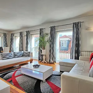 Myplace - - Chiado , Lisboa Portugal